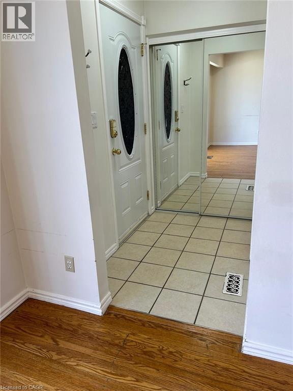 34 Ranchdale Drive Unit# Upper, Hamilton, Ontario  L8V 2M1 - Photo 2 - 40821872