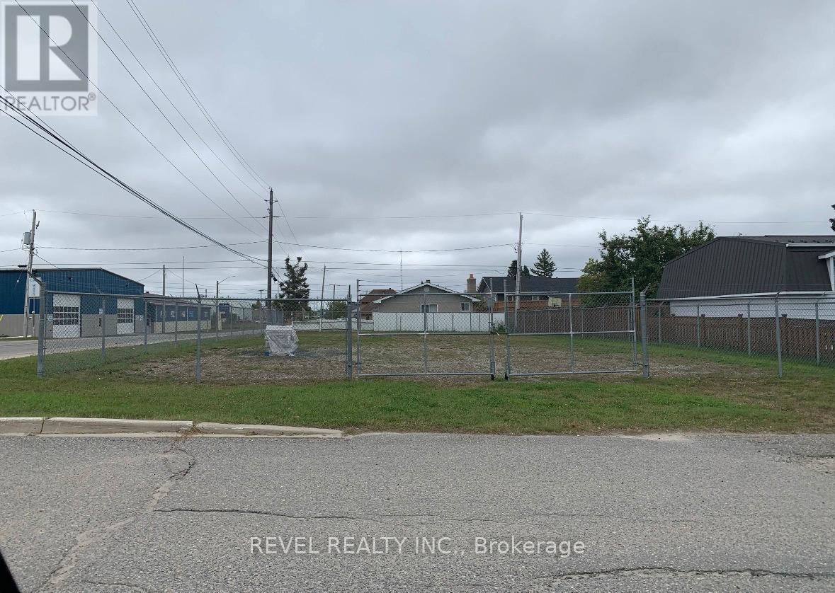 18 Fifth Street, Cochrane, Ontario  P0L 1C0 - Photo 6 - T13012846