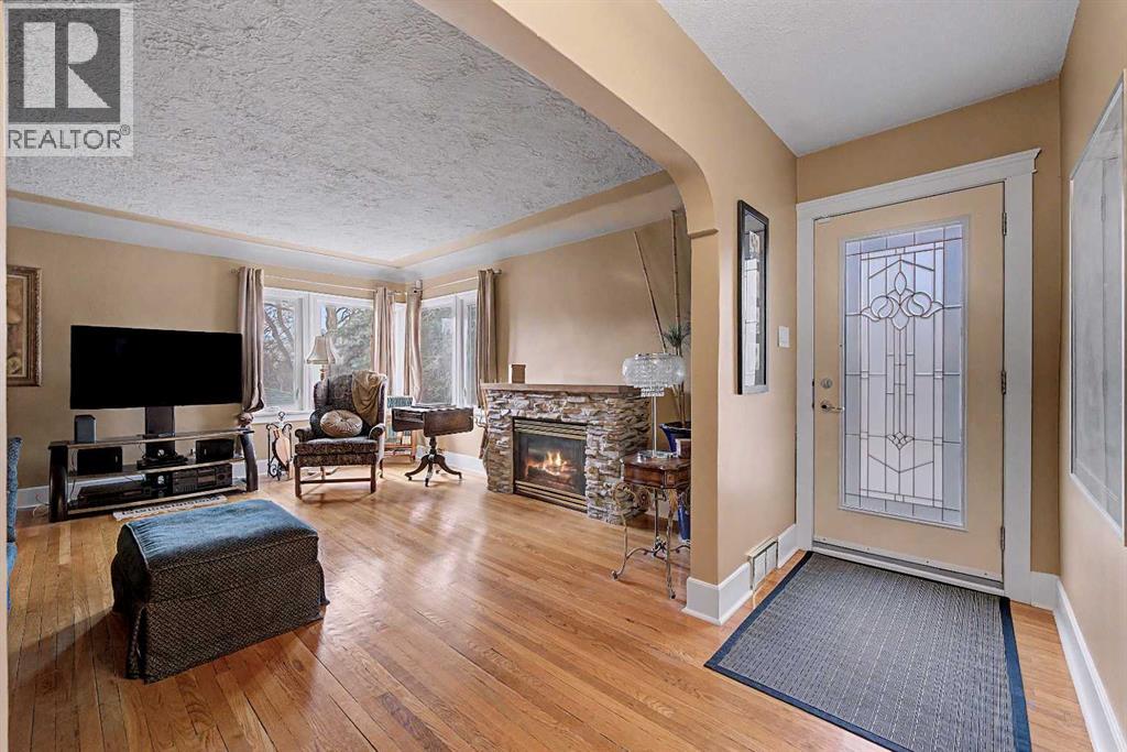 1440 9 Street NW, Calgary, Alberta  T2M 3L2 - Photo 7 - A2299753