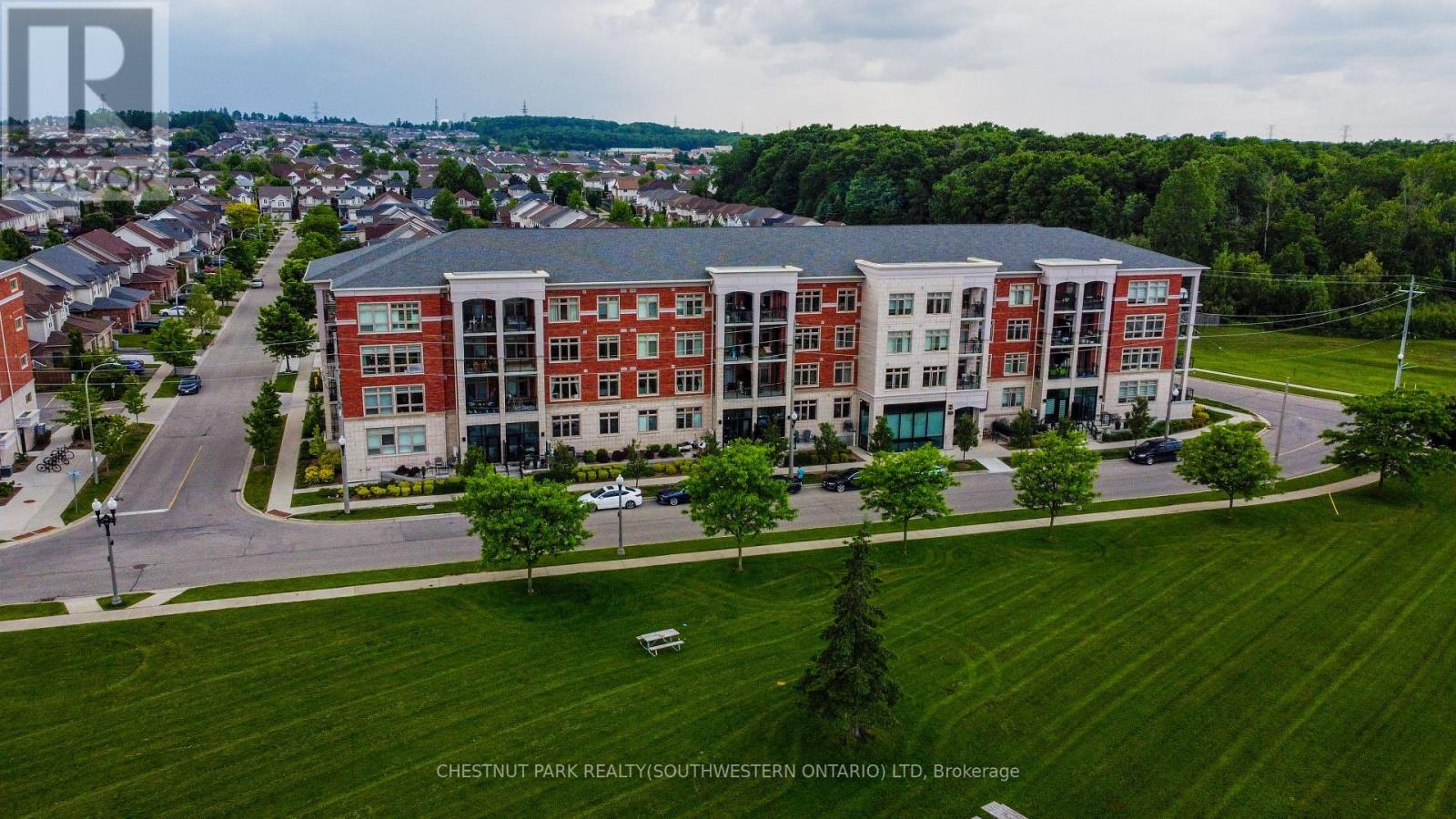 213 - 195 Commonwealth Street, Kitchener, Ontario  N2E 0H5 - Photo 2 - X12779610