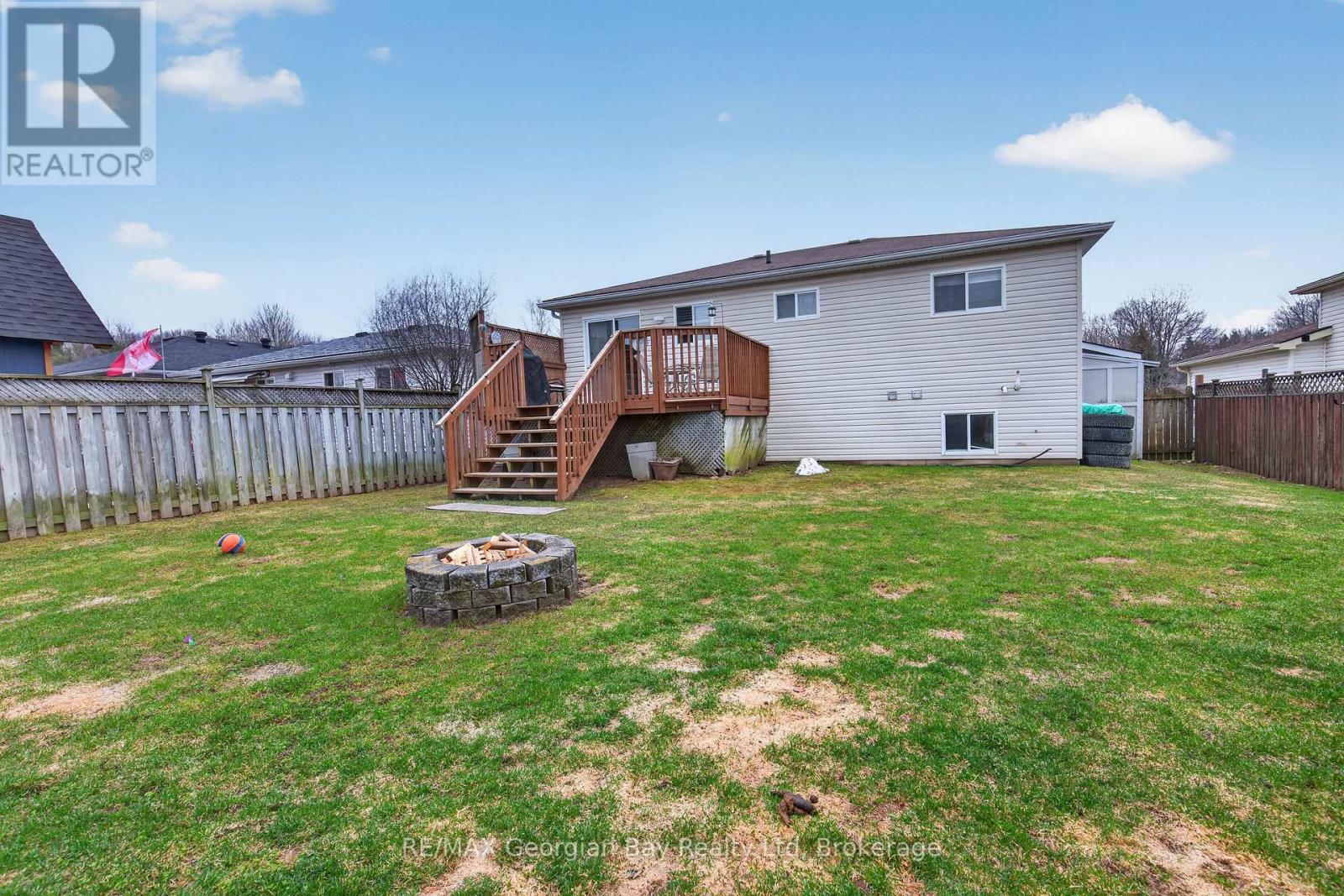 19 Mercer Crescent, Penetanguishene, Ontario  L9M 1W3 - Photo 27 - S13012822