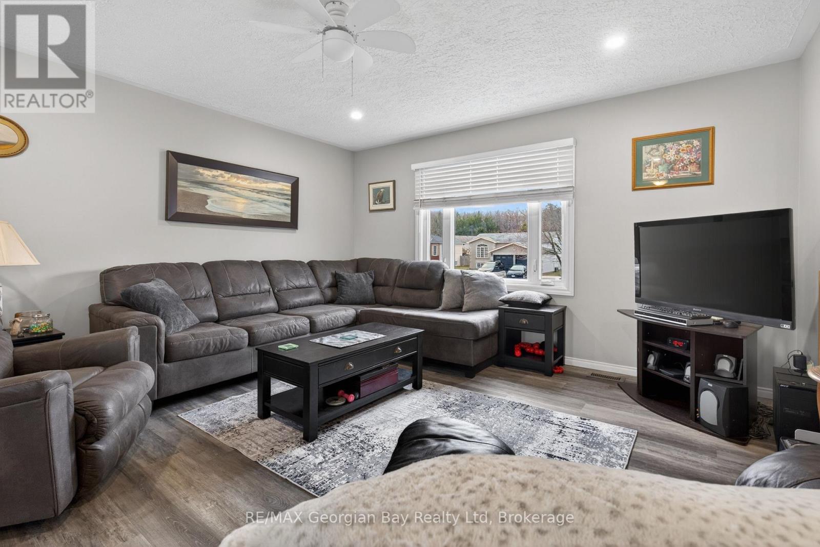 19 Mercer Crescent, Penetanguishene, Ontario  L9M 1W3 - Photo 6 - S13012822