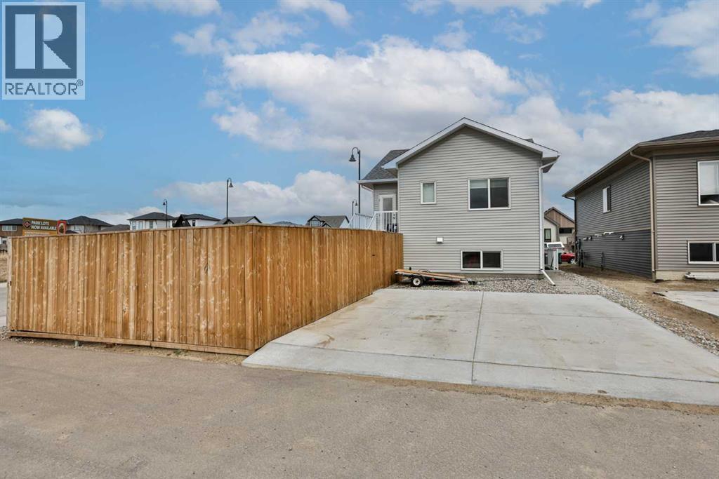 328 Aquitania Boulevard W, Lethbridge, Alberta  T1J 5T4 - Photo 13 - A2302740