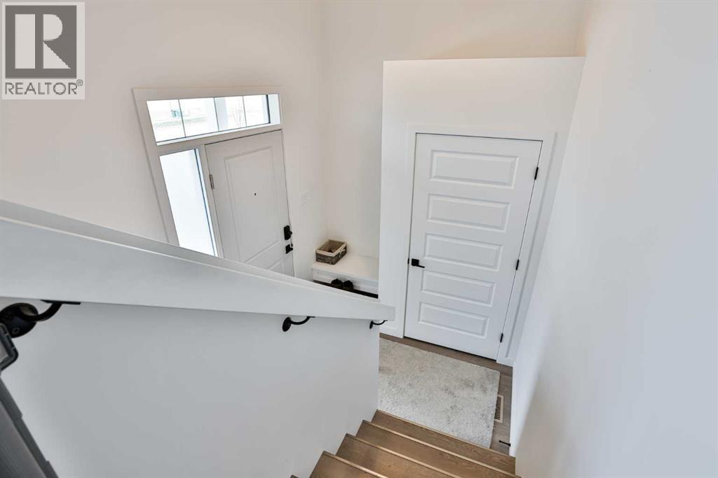 328 Aquitania Boulevard W, Lethbridge, Alberta  T1J 5T4 - Photo 2 - A2302740