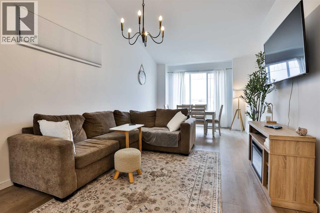 328 Aquitania Boulevard W, Lethbridge, Alberta  T1J 5T4 - Photo 3 - A2302740