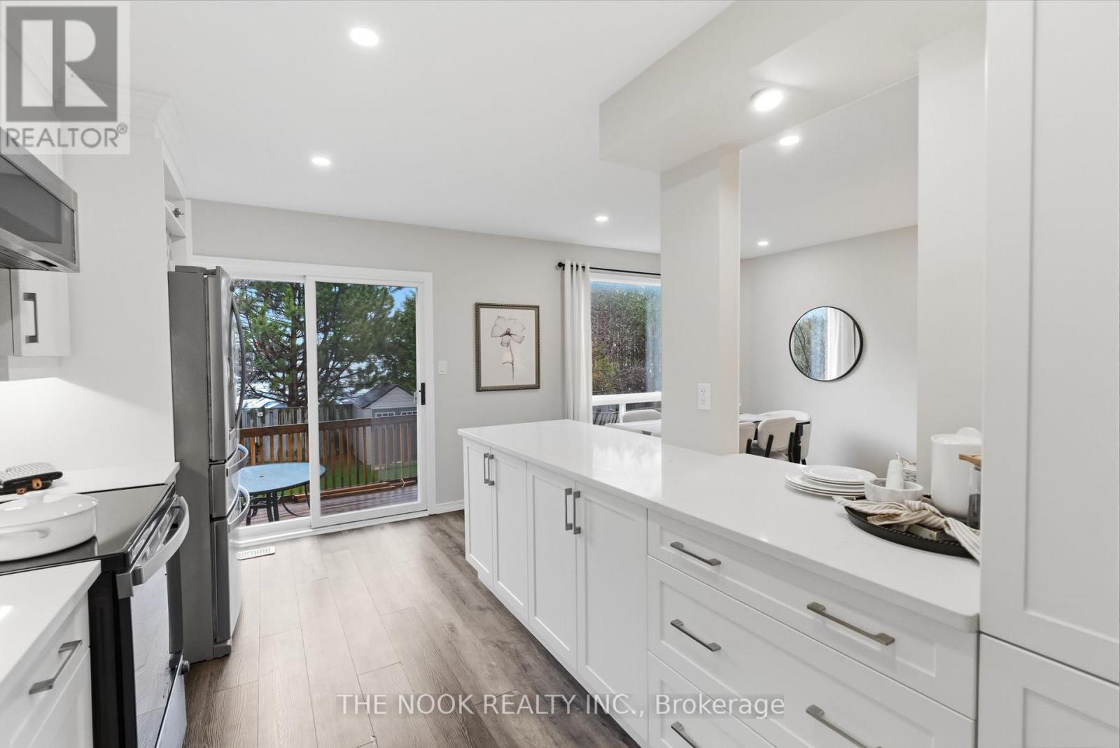 43 Short Crescent, Clarington, Ontario  L1E 2Z5 - Photo 9 - E13012716