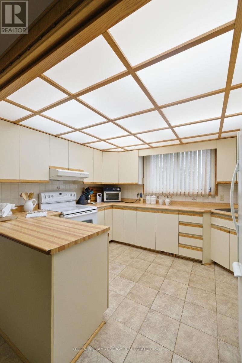 15 Westmore Street, Clarington, Ontario  L1E 2H8 - Photo 5 - E13012818