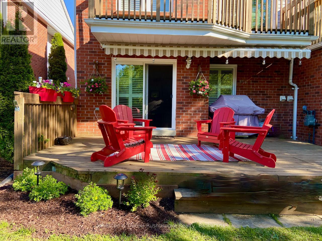 39 Shoreline Drive N, Bracebridge, Ontario  P1L 1Z3 - Photo 2 - X13012756