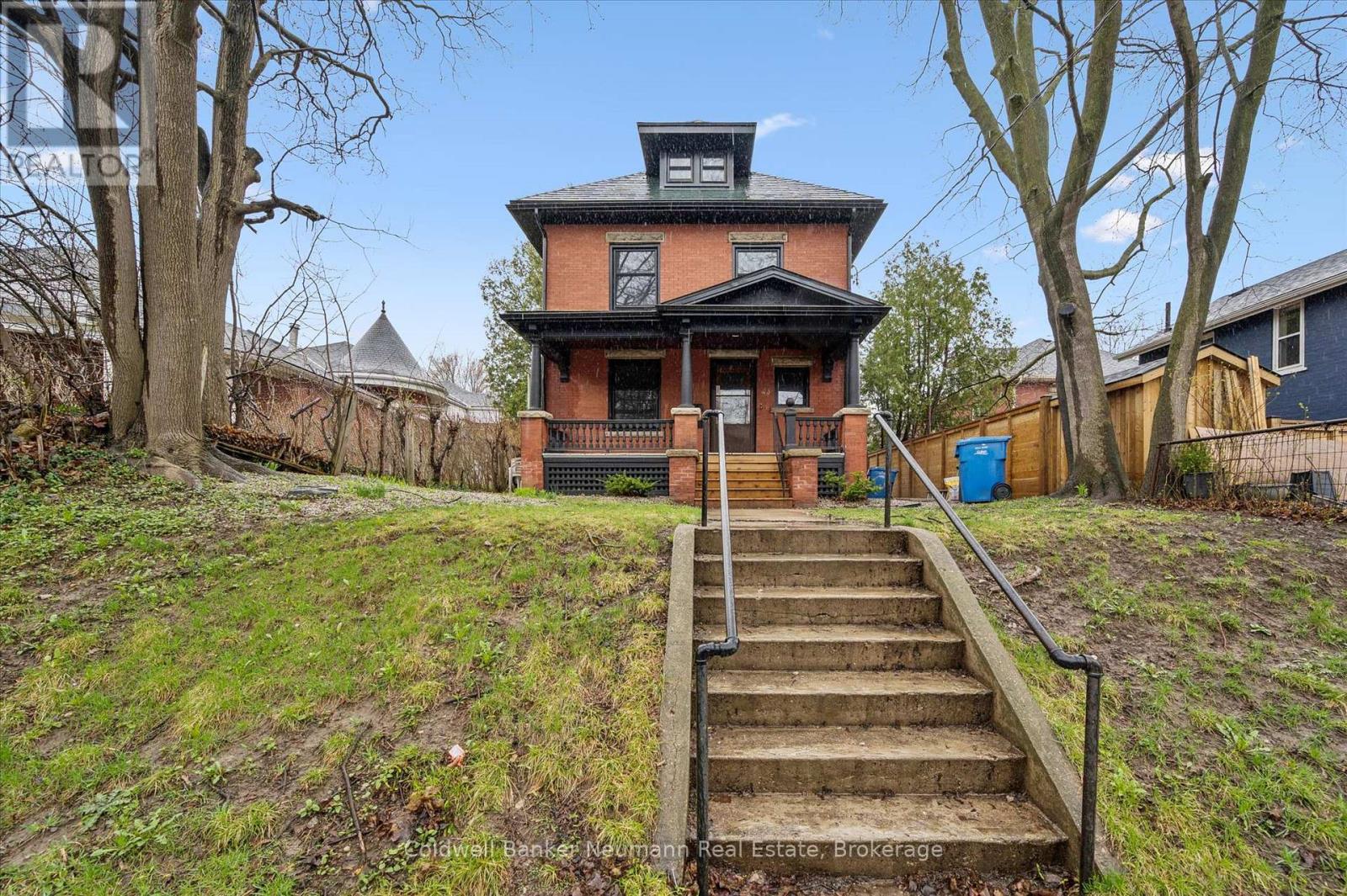 45 Paisley Street, Guelph, Ontario  N1H 2N7 - Photo 2 - X13012814