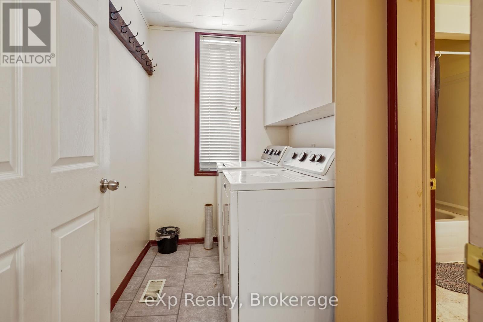 43645 Newry Road, Huron East, Ontario  N0G 1H0 - Photo 15 - X13012876