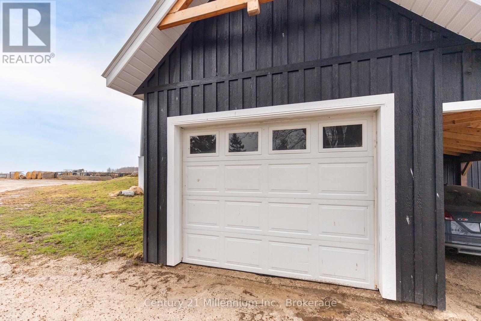 121097 12 Side Road, Georgian Bluffs, Ontario  N0H 2N0 - Photo 25 - X13012906