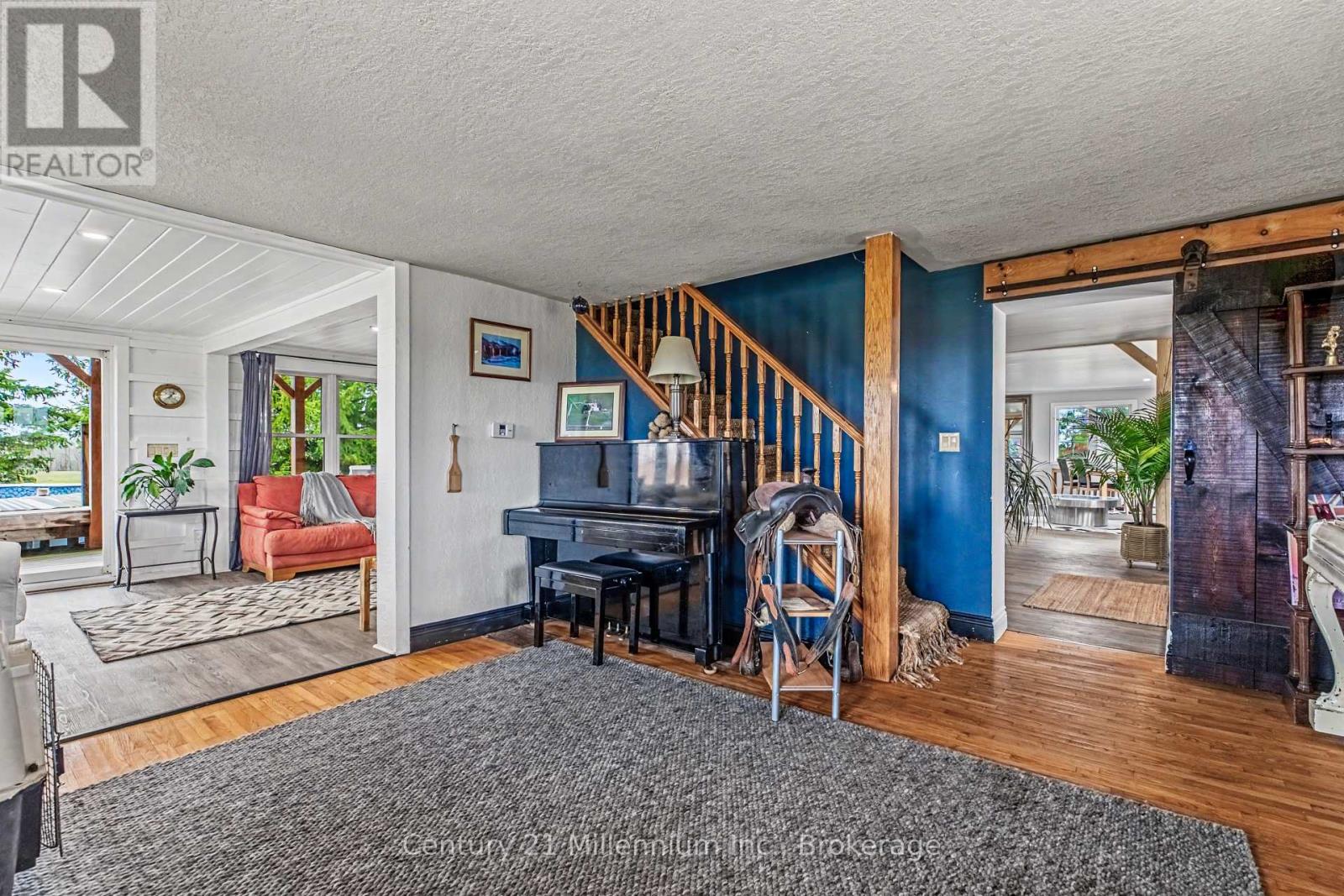 121097 12 Side Road, Georgian Bluffs, Ontario  N0H 2N0 - Photo 35 - X13012906