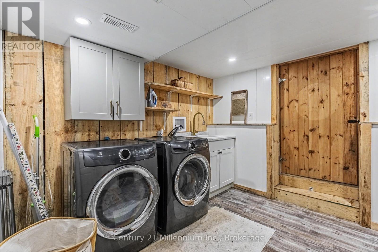 121097 12 Side Road, Georgian Bluffs, Ontario  N0H 2N0 - Photo 42 - X13012906