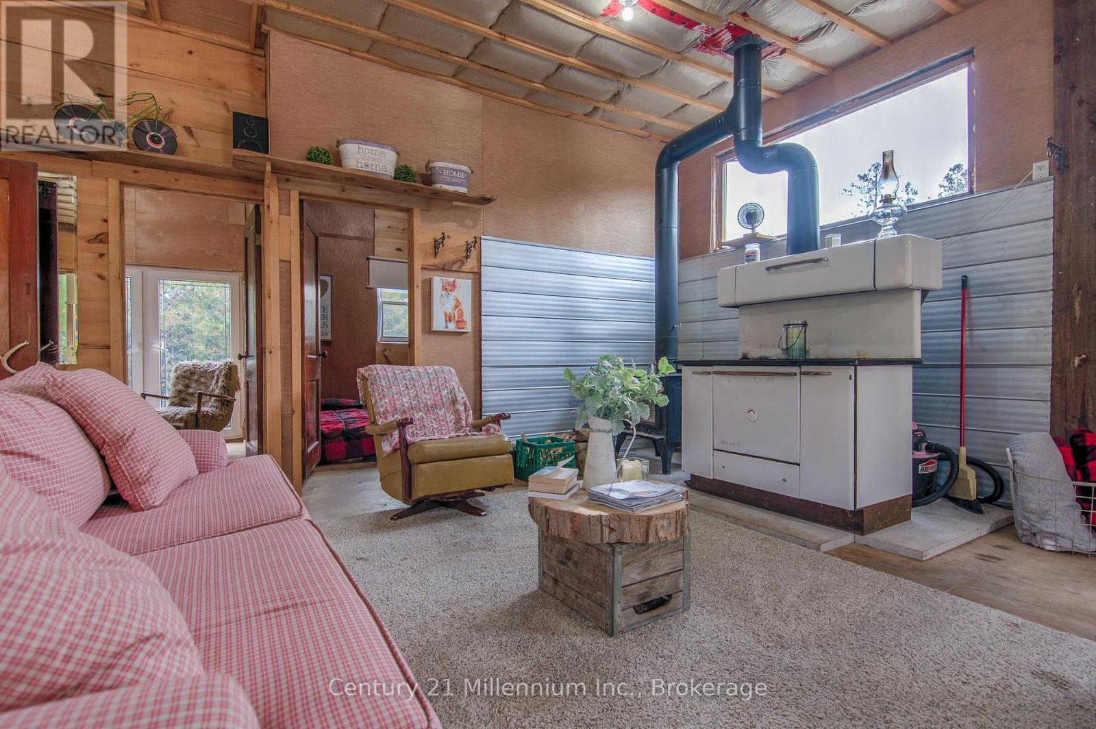 121097 12 Side Road, Georgian Bluffs, Ontario  N0H 2N0 - Photo 45 - X13012906