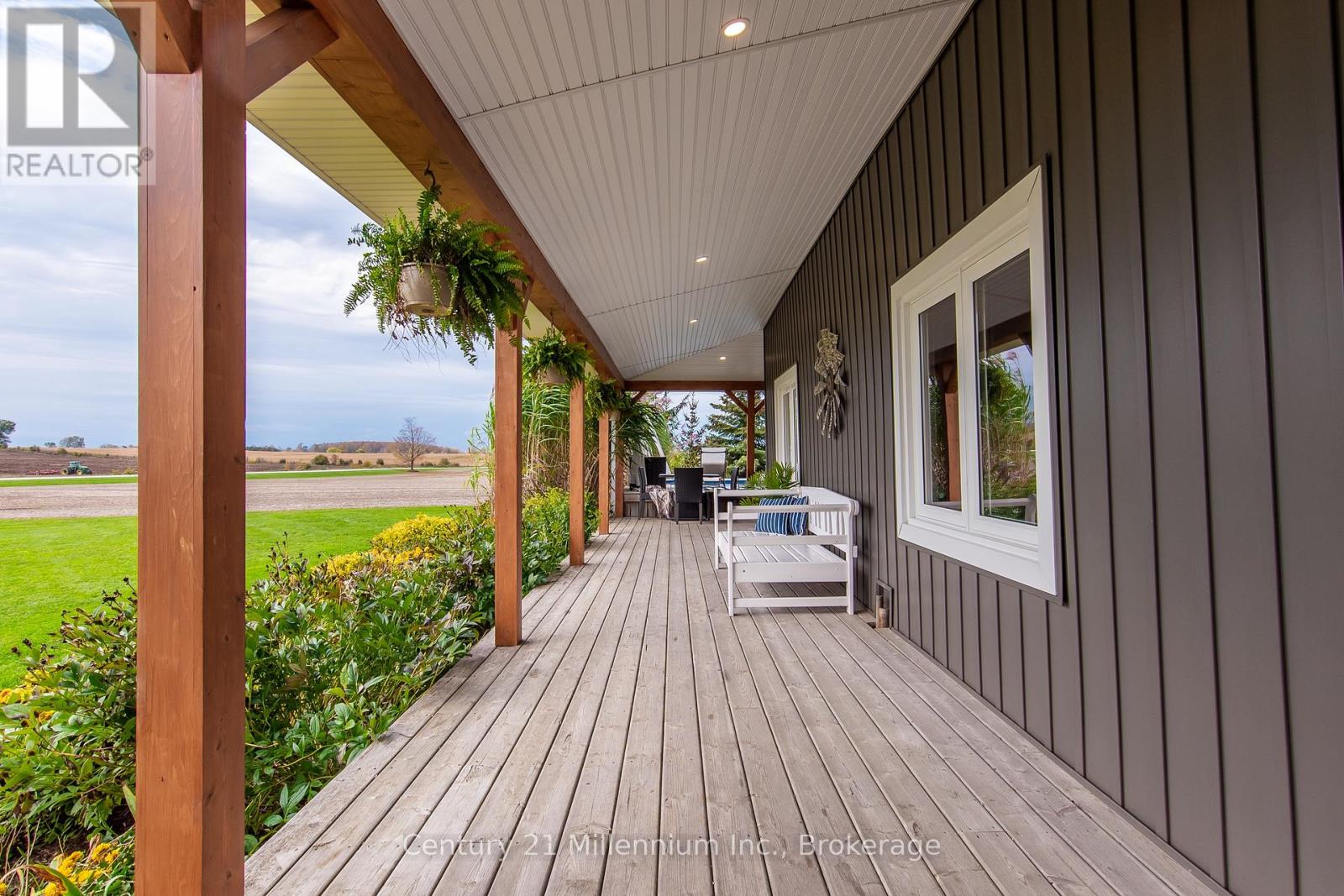 121097 12 Side Road, Georgian Bluffs, Ontario  N0H 2N0 - Photo 6 - X13012906