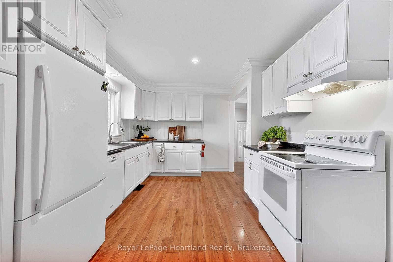 80308 Baseline Road, Central Huron, Ontario  N0M 1L0 - Photo 10 - X13012928