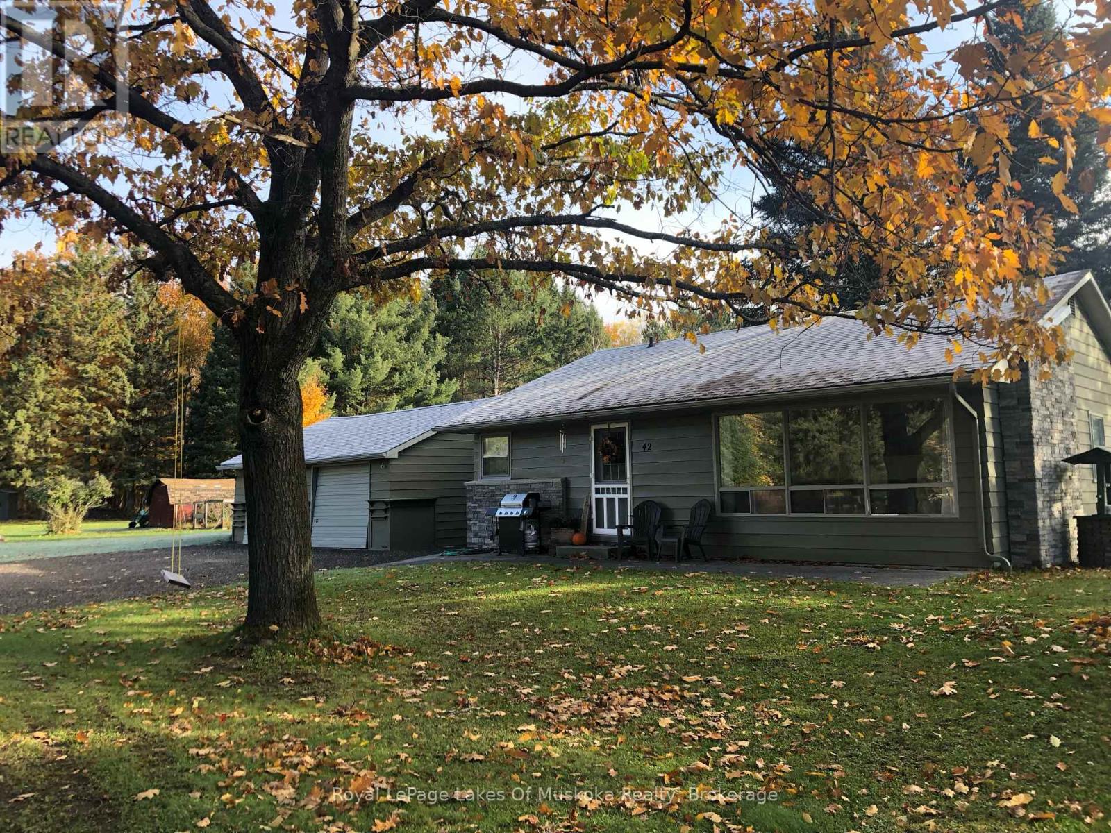 42 Riverside Drive, Huntsville, Ontario  P1H 1R6 - Photo 35 - X13012948