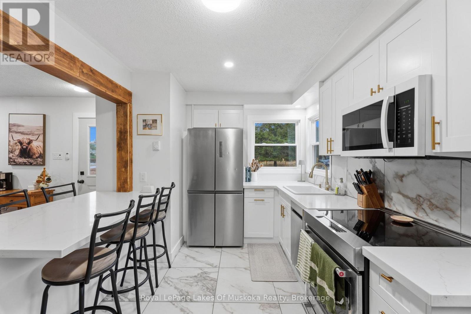 42 Riverside Drive, Huntsville, Ontario  P1H 1R6 - Photo 8 - X13012948