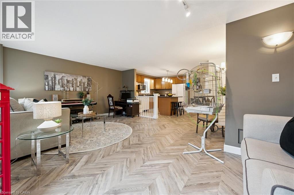 254 Auburn Drive, Waterloo, Ontario  N2K 3Z4 - Photo 9 - 40821758