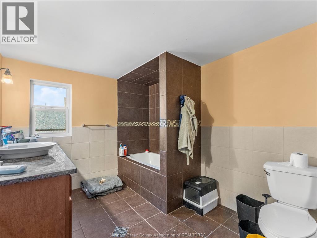 836 Elliott Street East, Windsor, Ontario  N9A 3S7 - Photo 9 - 26008418