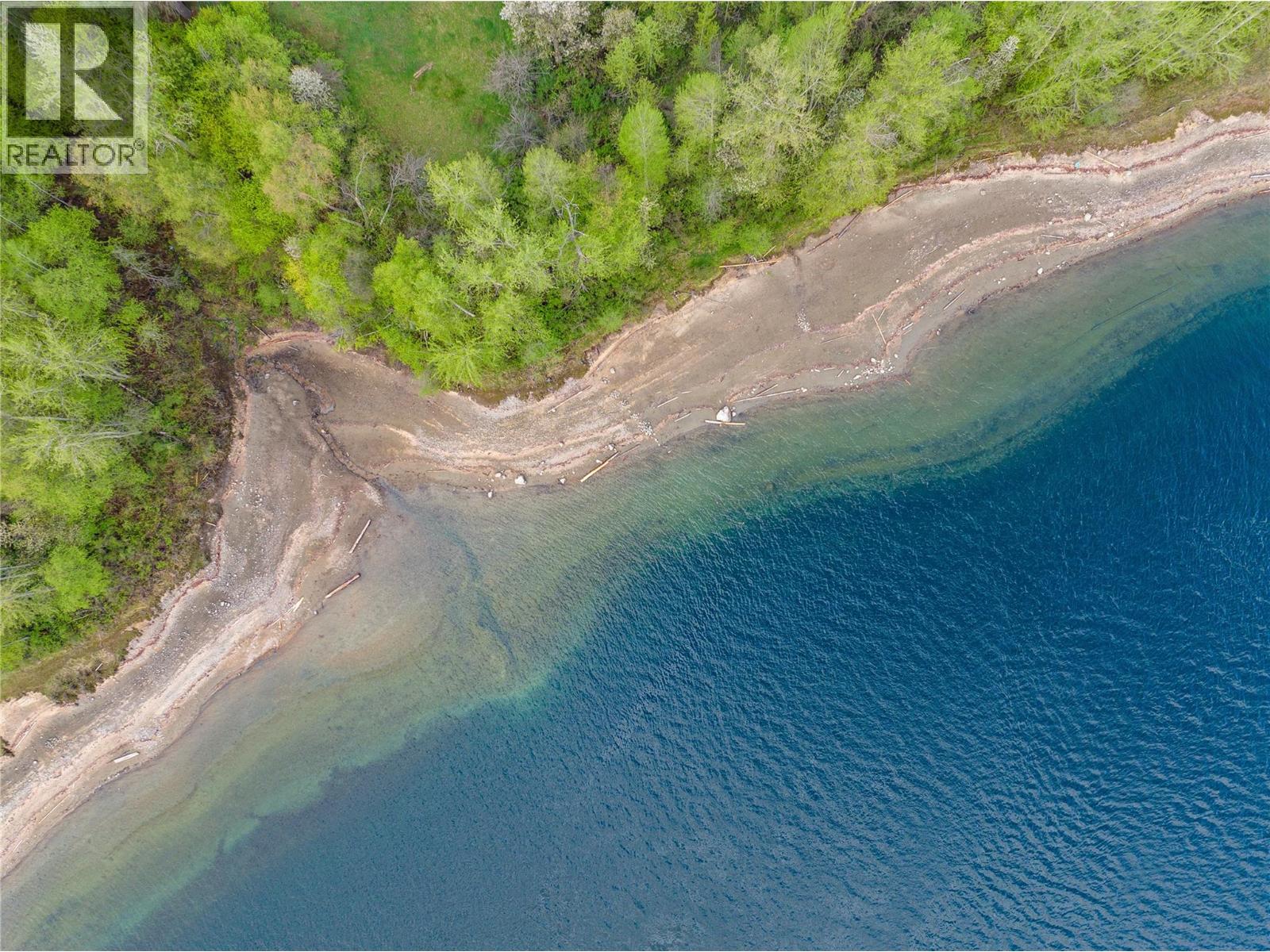 1601 Arrow Lakes Drive, Castlegar, British Columbia  V1N 3N3 - Photo 9 - 10383570