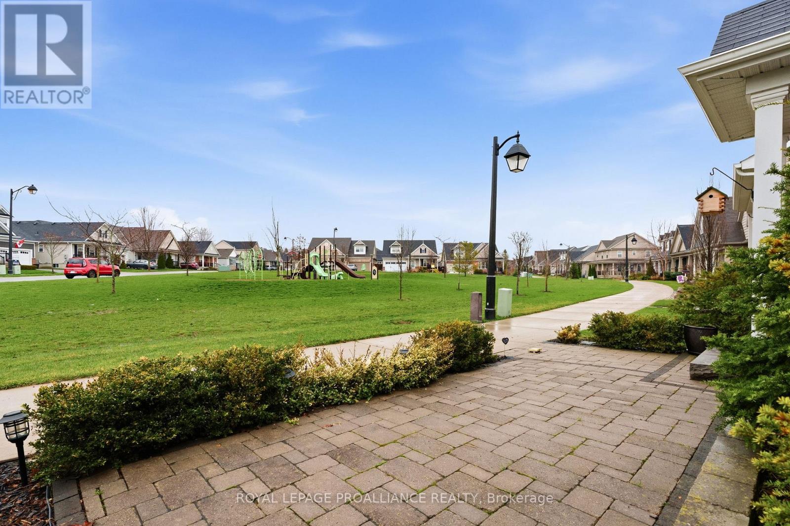 8 Bigwood Crescent, Port Hope, Ontario  L1A 0C8 - Photo 3 - X13012856