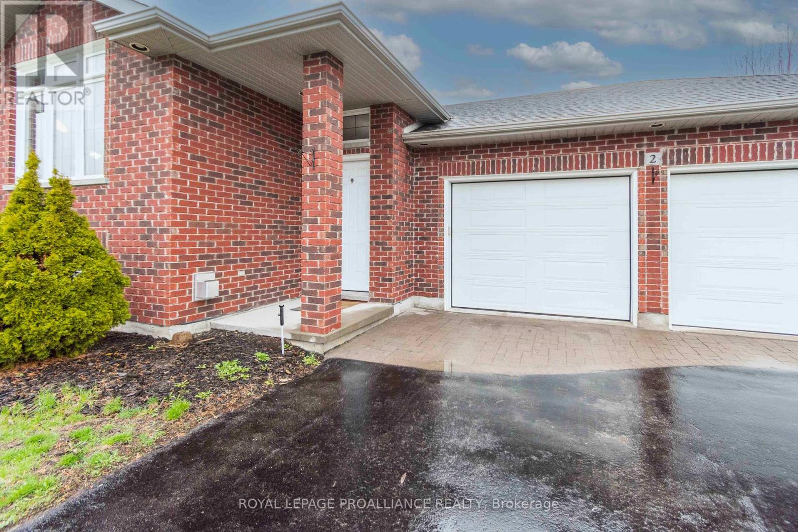 2 FREEDOM CRESCENT, quinte west (sidney ward), Ontario