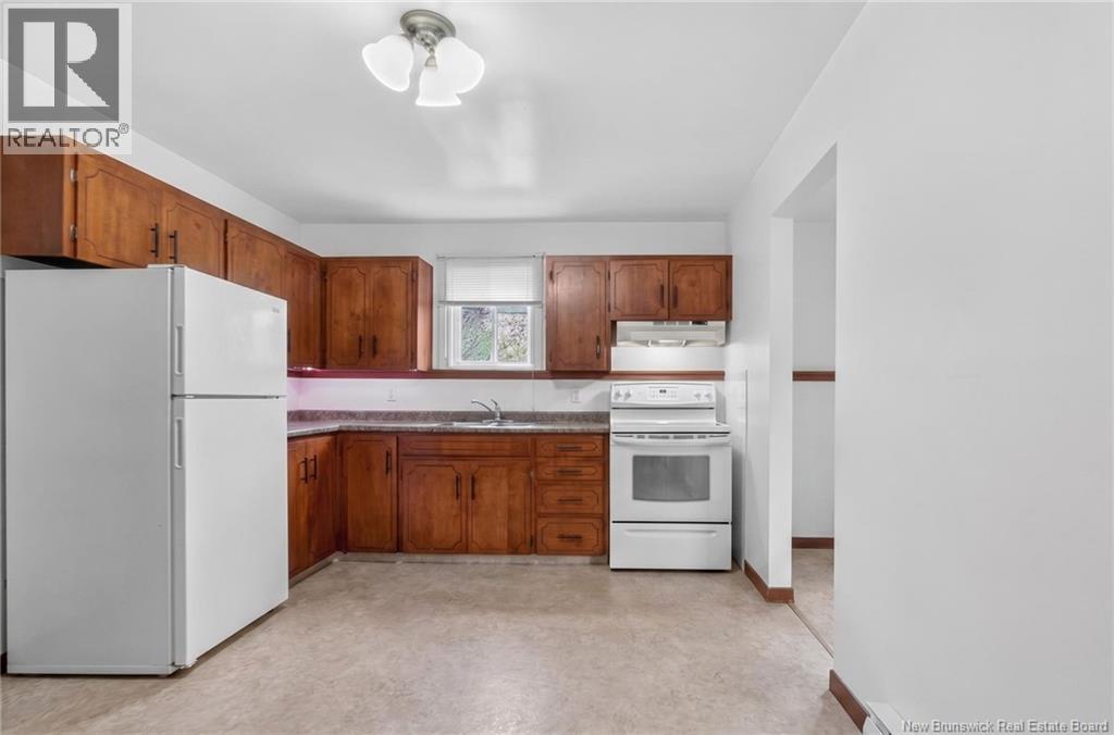 61 Drummond Street, Moncton, New Brunswick  E1A 2Z3 - Photo 7 - NB137416