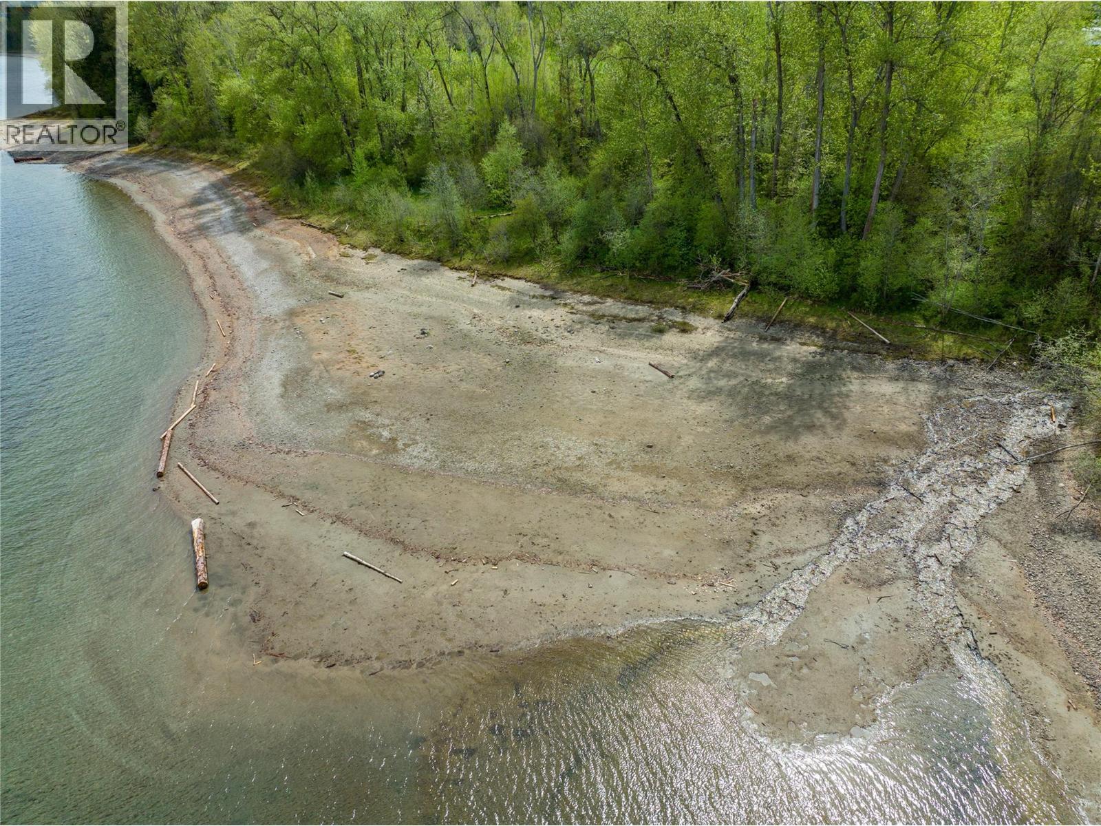 1601 Arrow Lakes Drive, Castlegar, British Columbia  V1N 3N3 - Photo 18 - 10383570