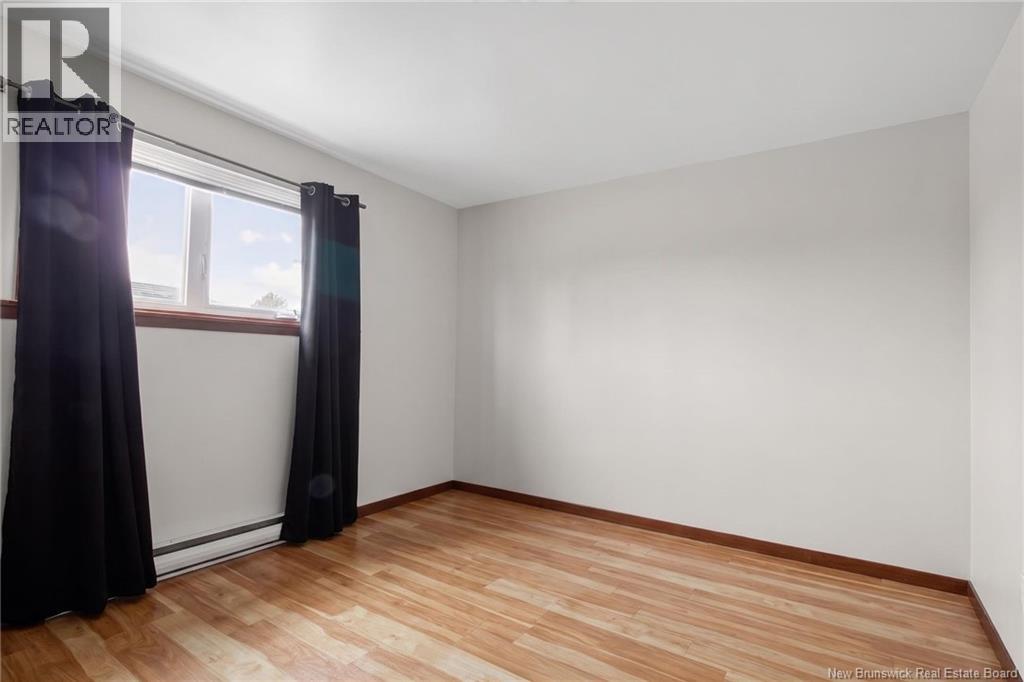 61 Drummond Street, Moncton, New Brunswick  E1A 2Z3 - Photo 3 - NB137416