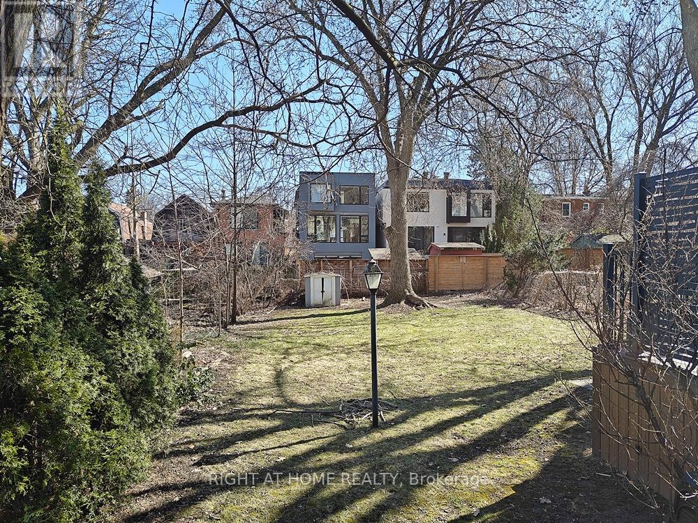 235 Soudan Avenue, Toronto, Ontario  M4S 1W2 - Photo 3 - C13012744