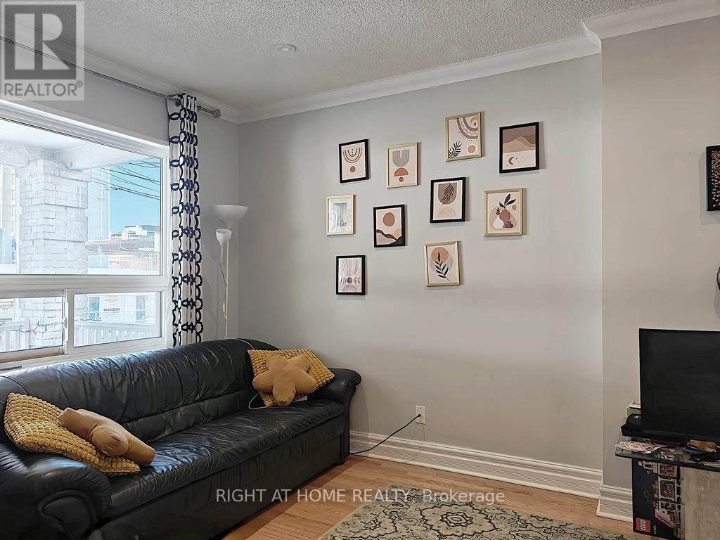 235 Soudan Avenue, Toronto, Ontario  M4S 1W2 - Photo 7 - C13012744