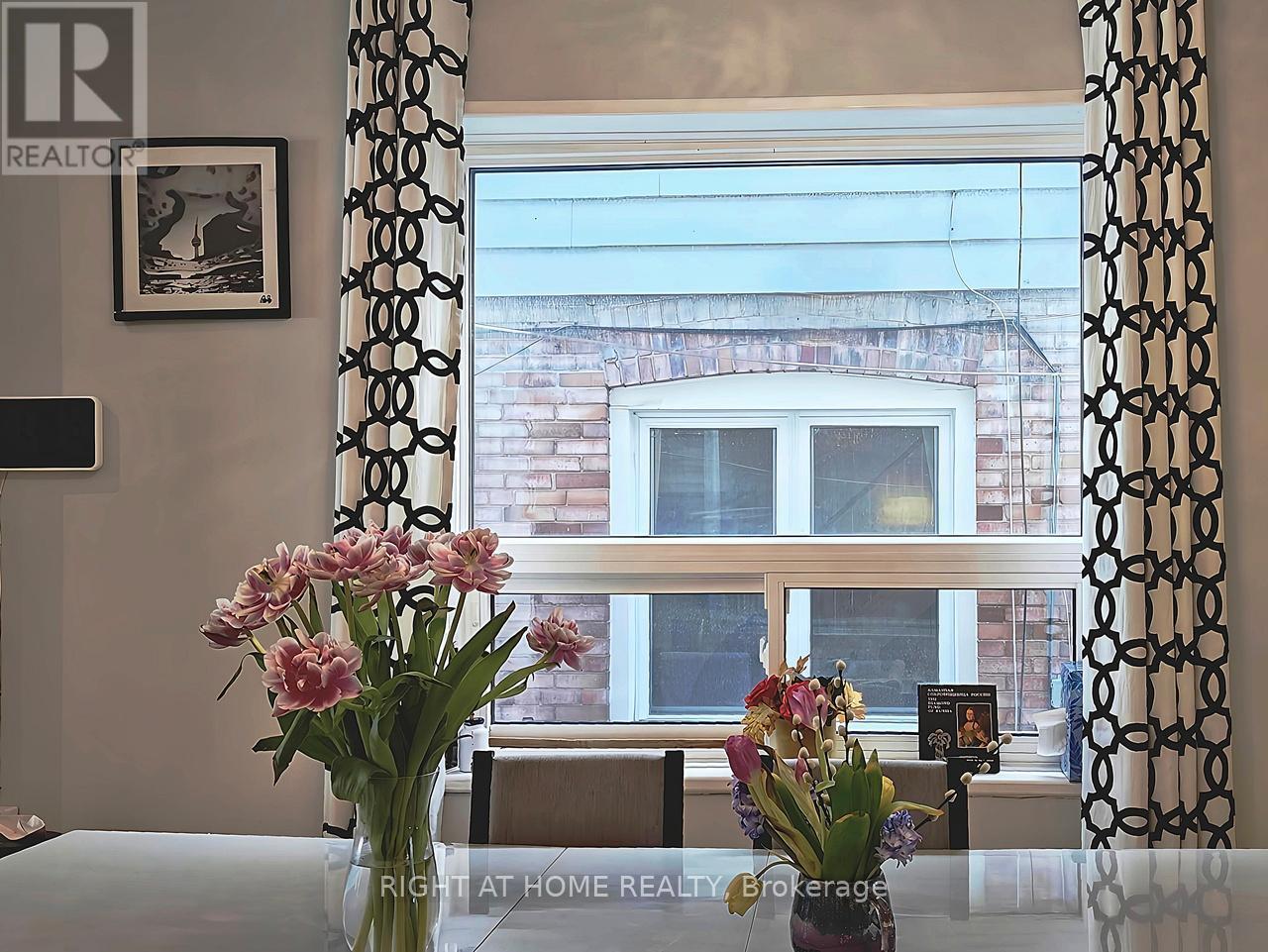 235 Soudan Avenue, Toronto, Ontario  M4S 1W2 - Photo 8 - C13012744