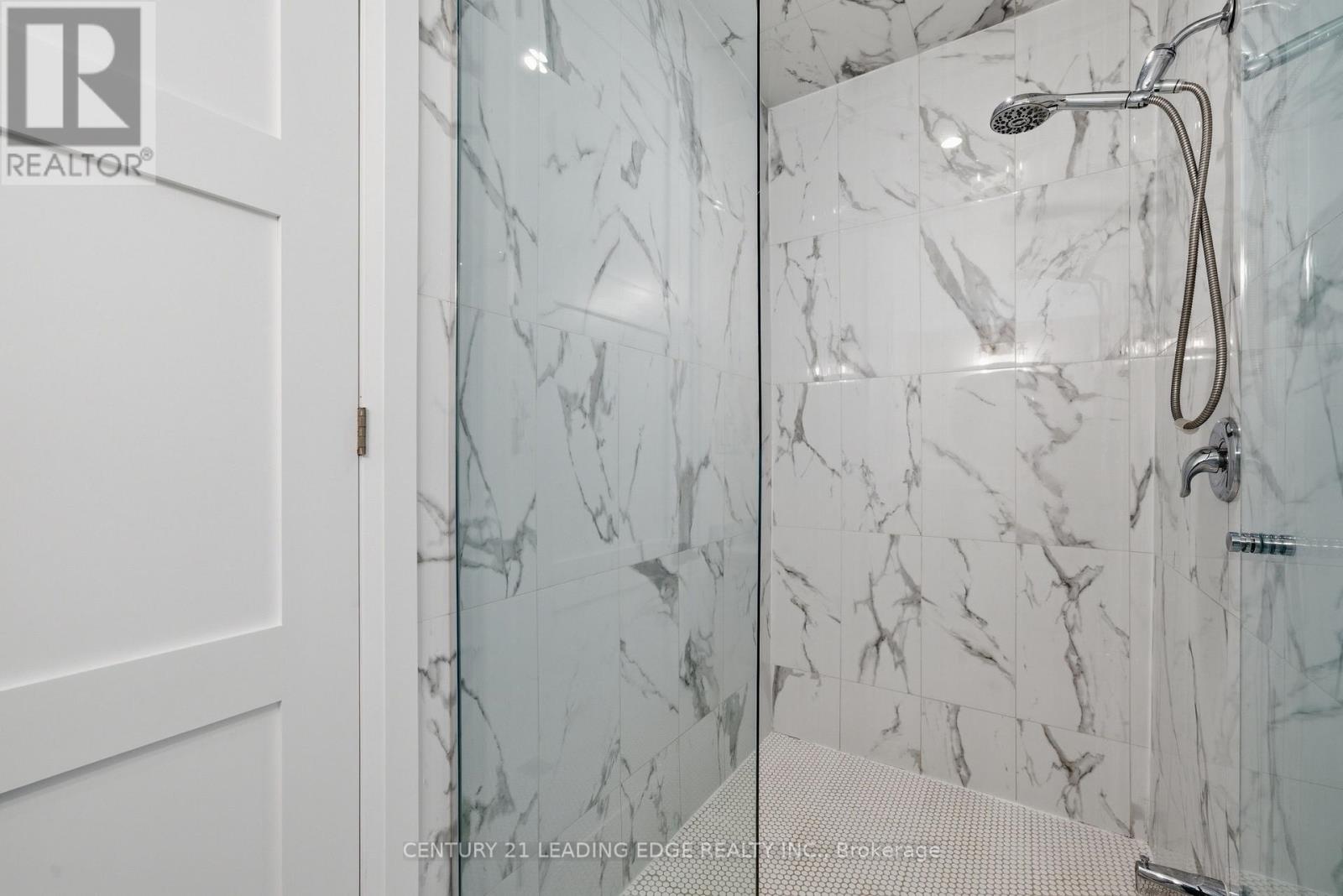 47 Priory Drive, Whitby, Ontario  L1P 0L1 - Photo 37 - E13012694