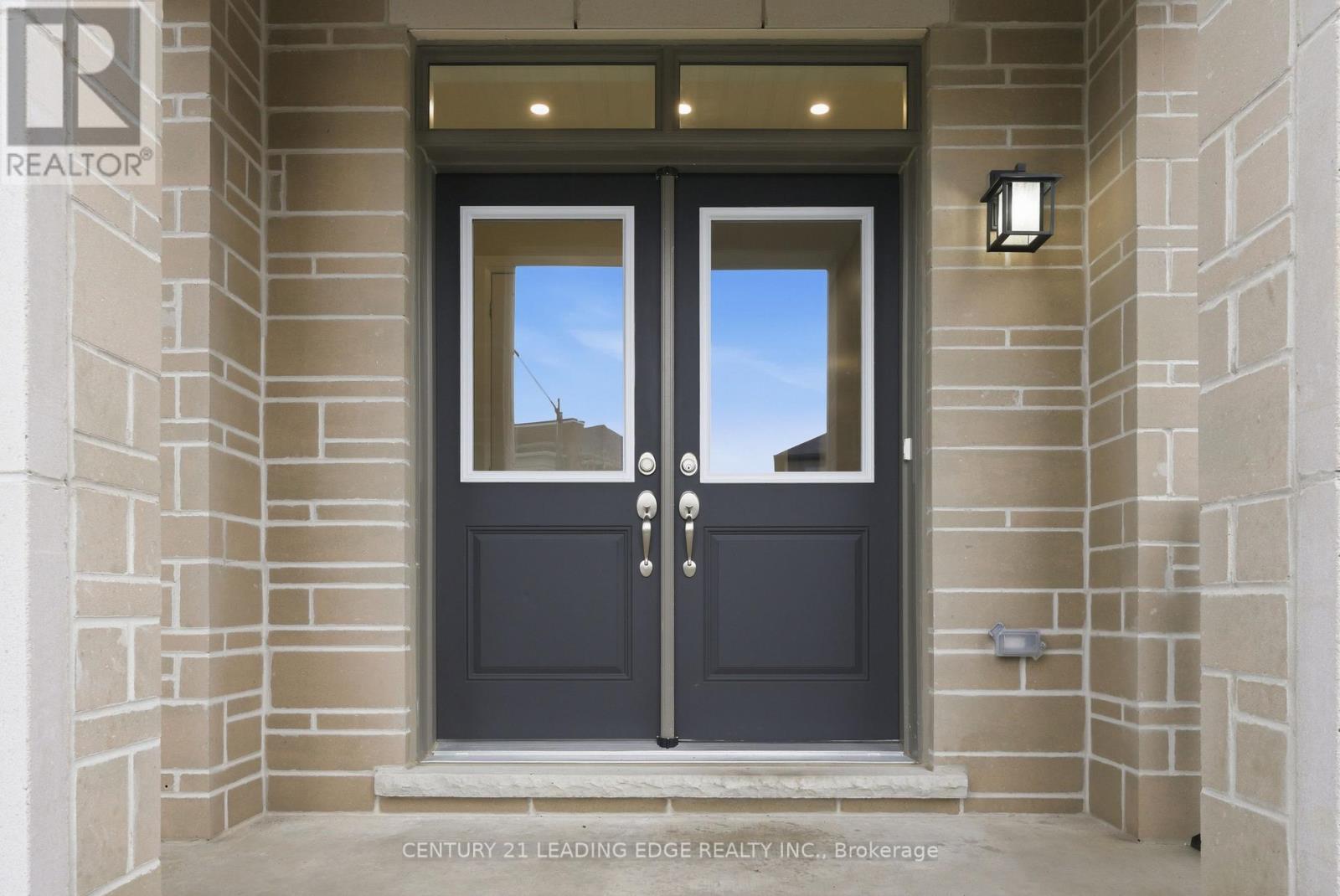 47 Priory Drive, Whitby, Ontario  L1P 0L1 - Photo 6 - E13012694