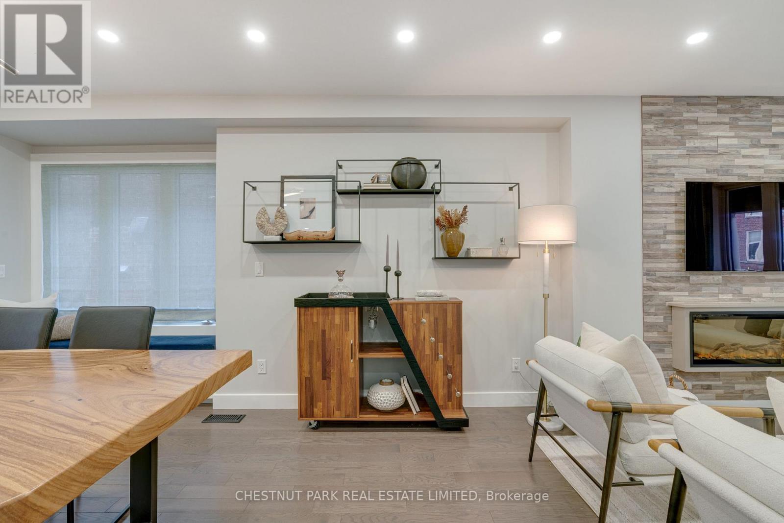 87 Bowmore Road, Toronto, Ontario  M4L 3J1 - Photo 10 - E13012816