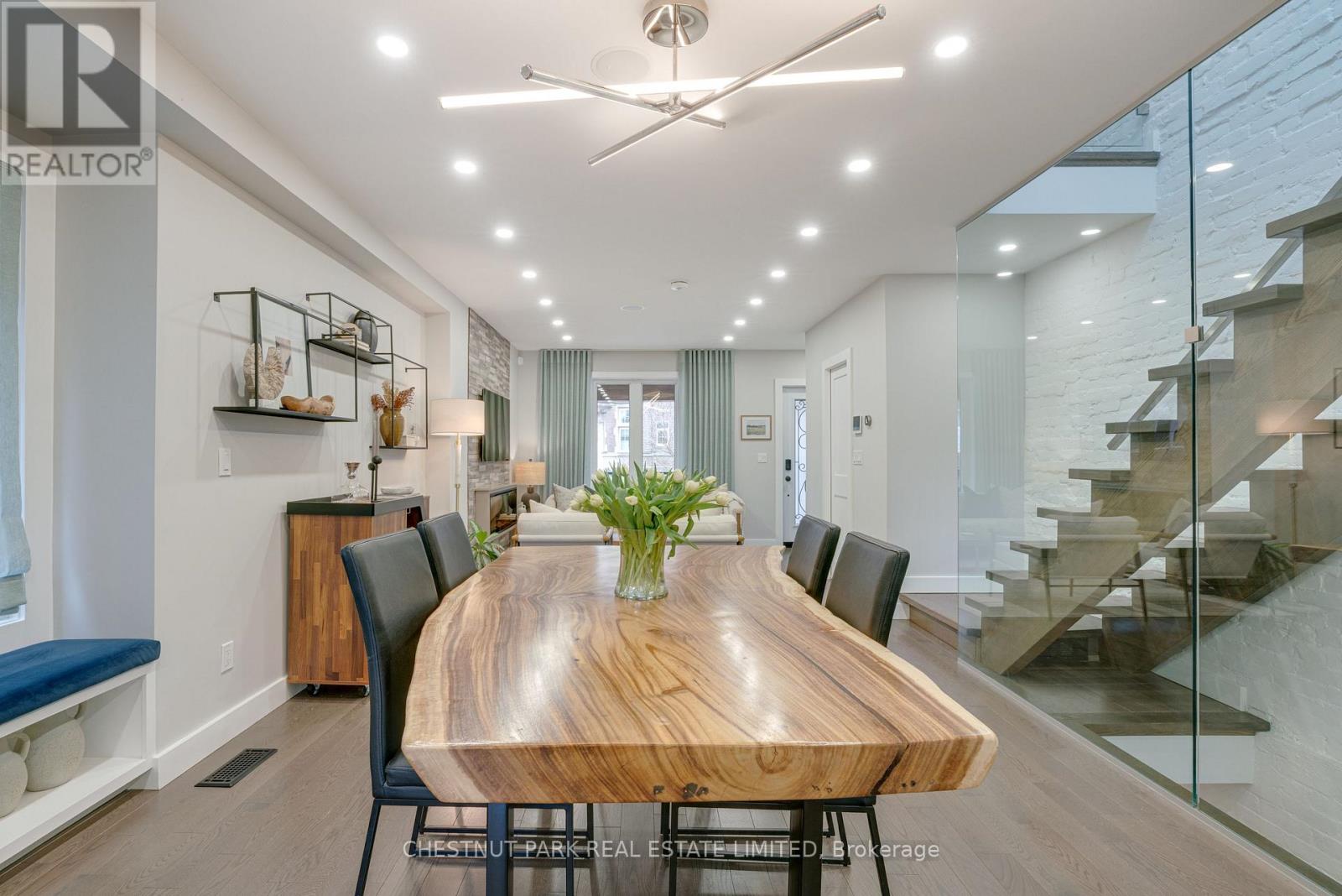 87 Bowmore Road, Toronto, Ontario  M4L 3J1 - Photo 11 - E13012816