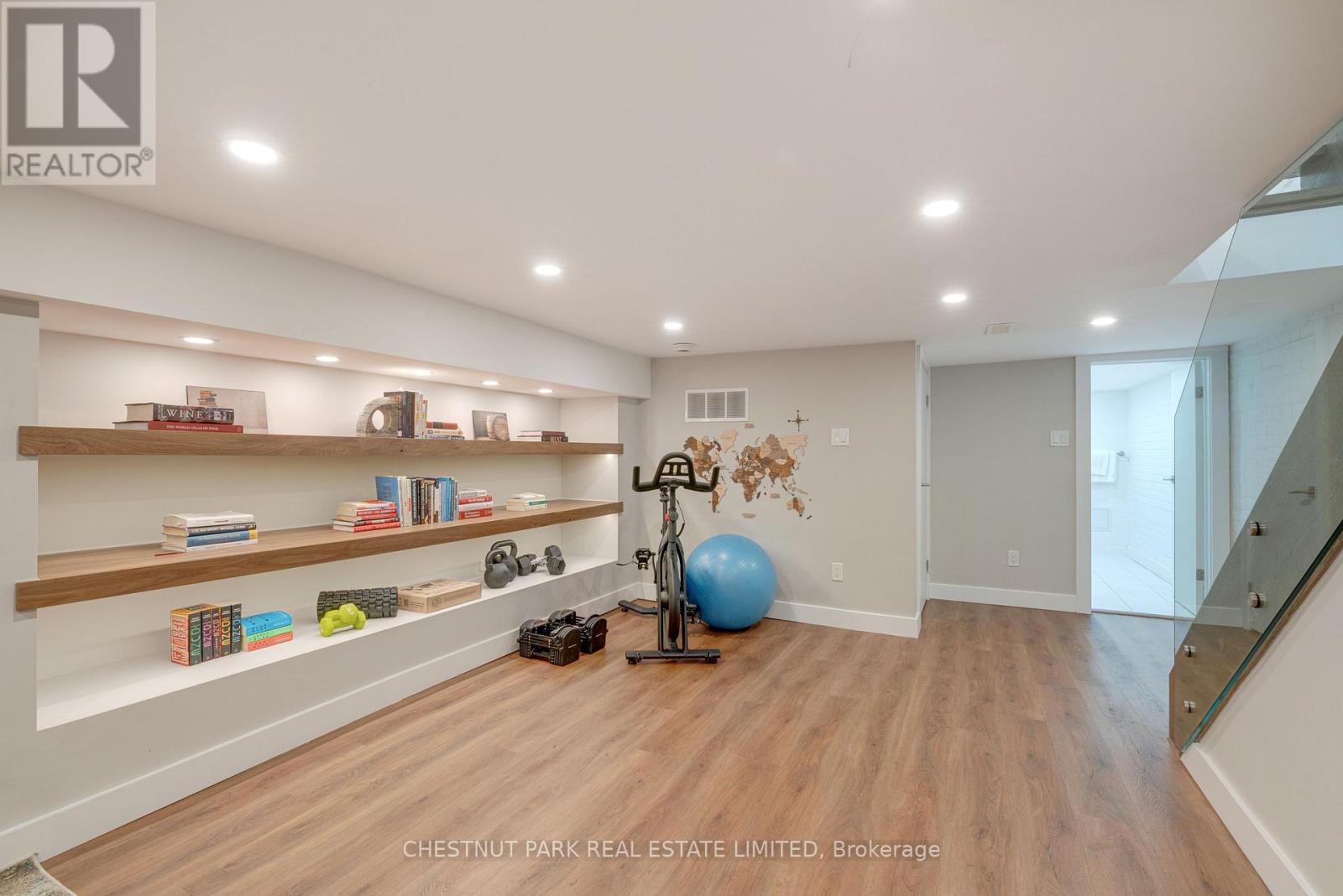 87 Bowmore Road, Toronto, Ontario  M4L 3J1 - Photo 34 - E13012816