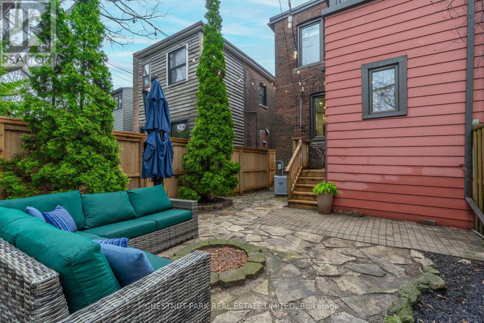 87 Bowmore Road, Toronto, Ontario  M4L 3J1 - Photo 38 - E13012816