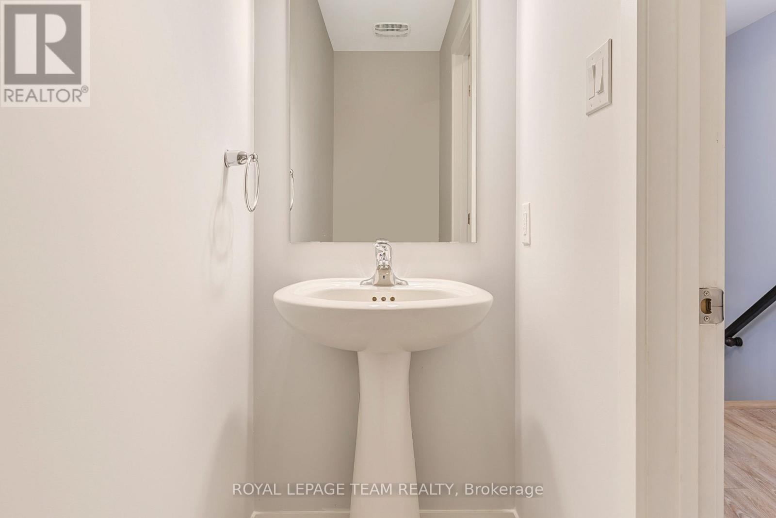 722 Lillian Freiman Private, Ottawa, Ontario  K2J 7K8 - Photo 3 - X13012878