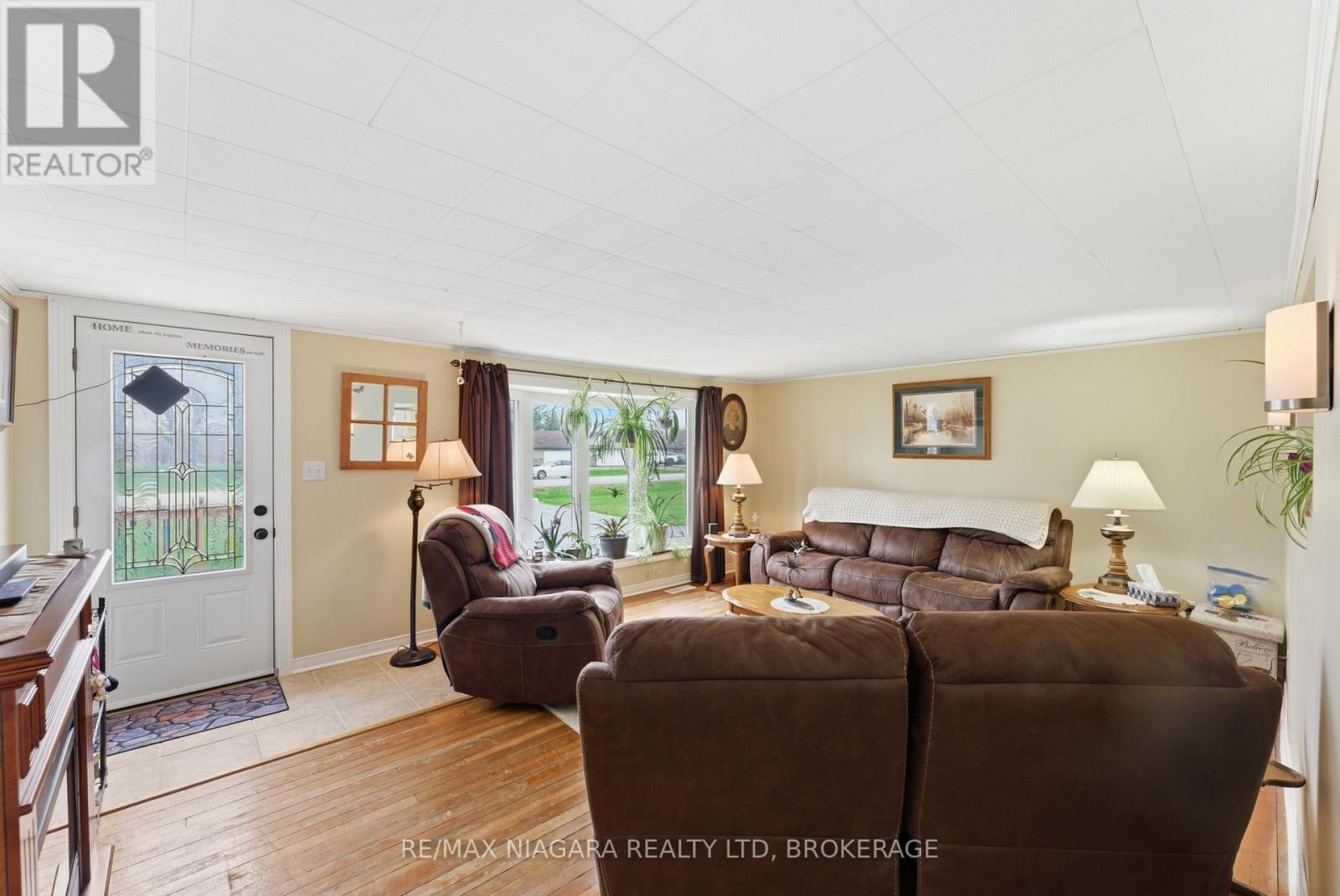 566 Holloway Bay Road, Port Colborne, Ontario  L0S 1R0 - Photo 8 - X13012854