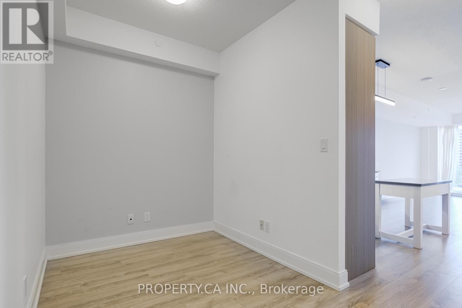 305b - 9600 Yonge Street, Richmond Hill, Ontario  L4C 0X3 - Photo 18 - N13012698