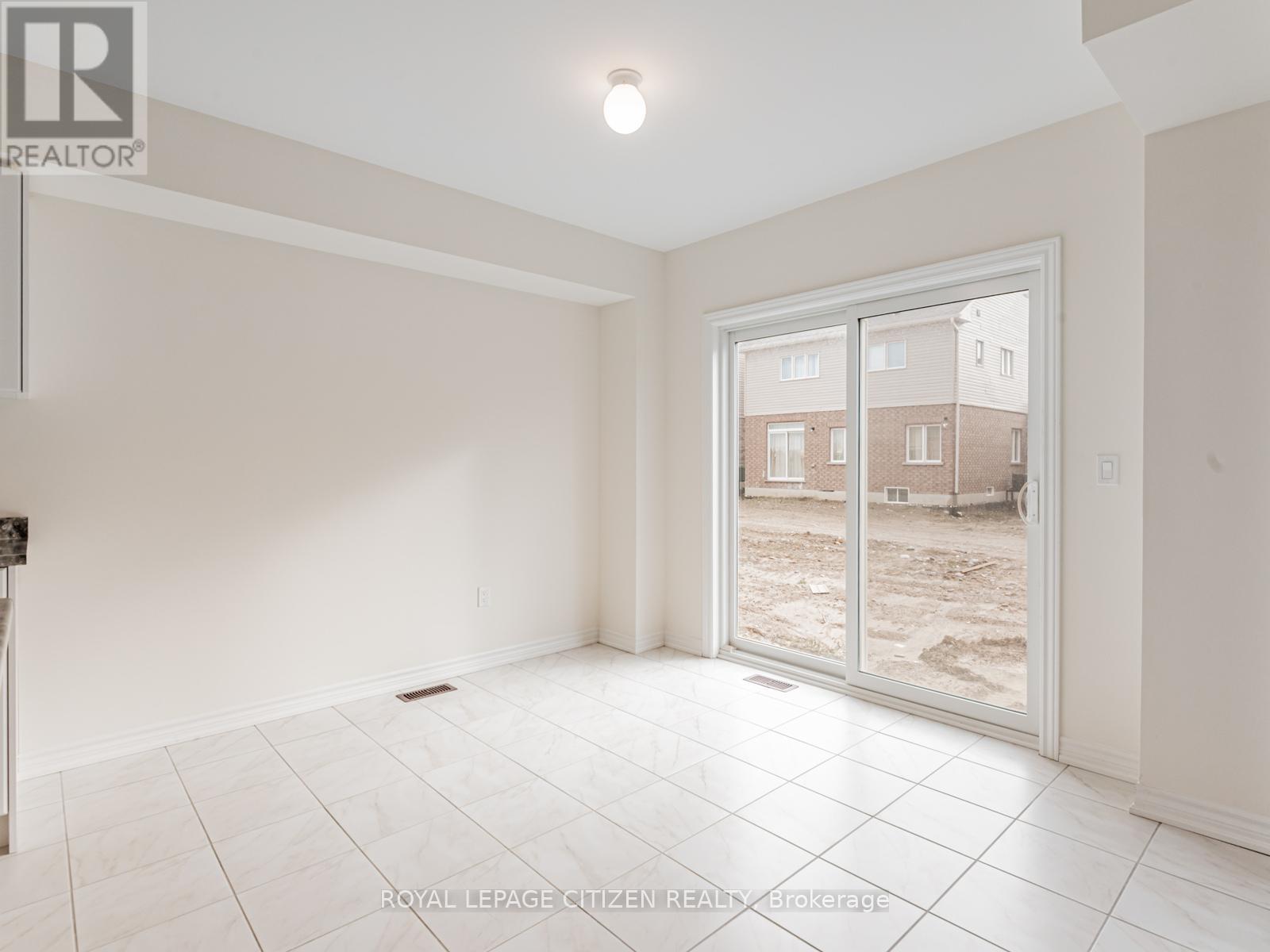 5 Wayne Allision Drive, Georgina, Ontario  L0E 1R0 - Photo 17 - N13012706