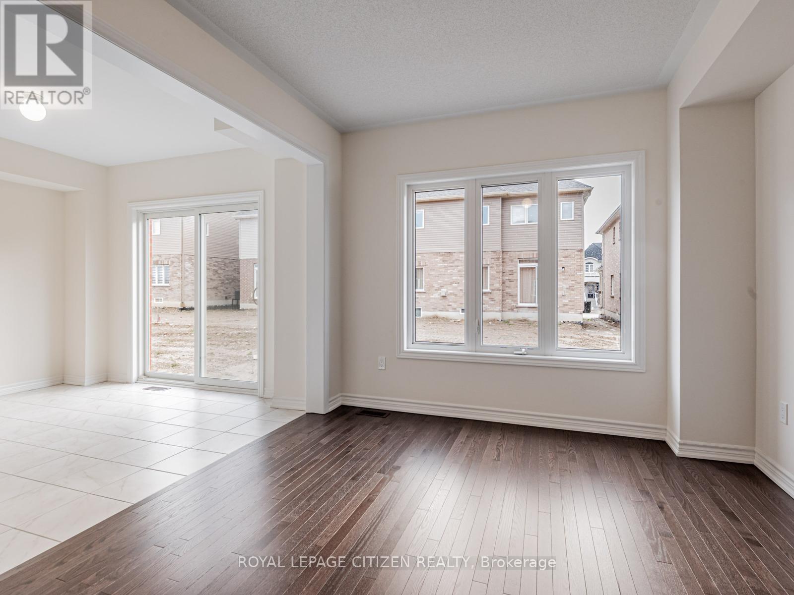 5 Wayne Allision Drive, Georgina, Ontario  L0E 1R0 - Photo 9 - N13012706