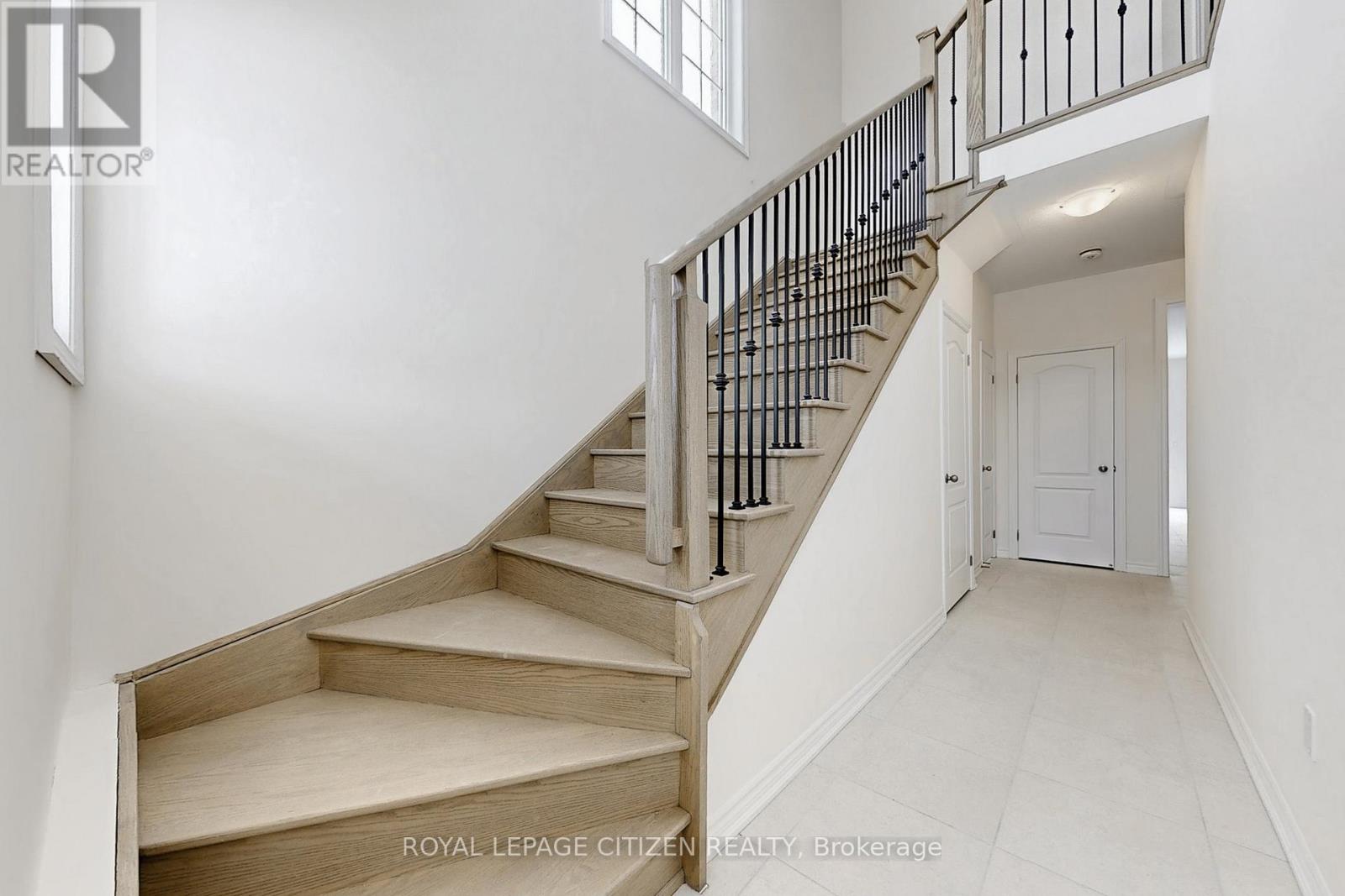 129 Cliff Thompson Crescent, Georgina, Ontario  L0E 1R0 - Photo 20 - N13012806