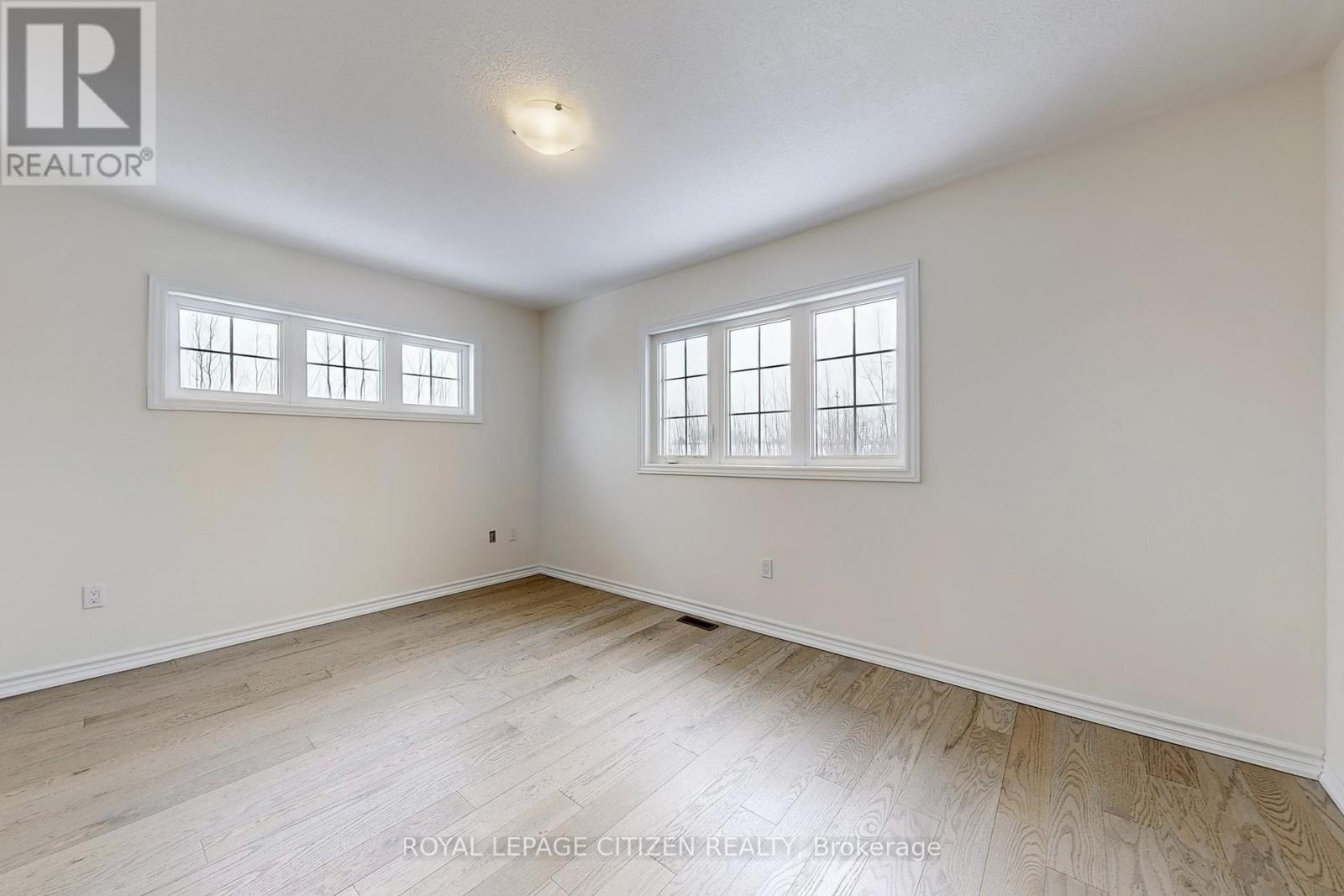 129 Cliff Thompson Crescent, Georgina, Ontario  L0E 1R0 - Photo 23 - N13012806