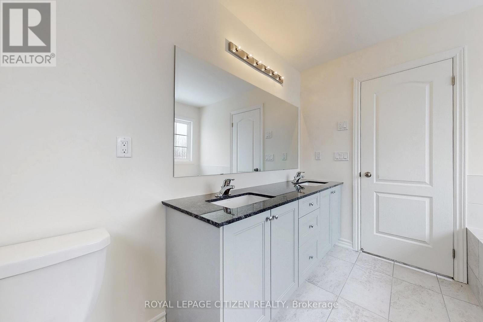 129 Cliff Thompson Crescent, Georgina, Ontario  L0E 1R0 - Photo 27 - N13012806