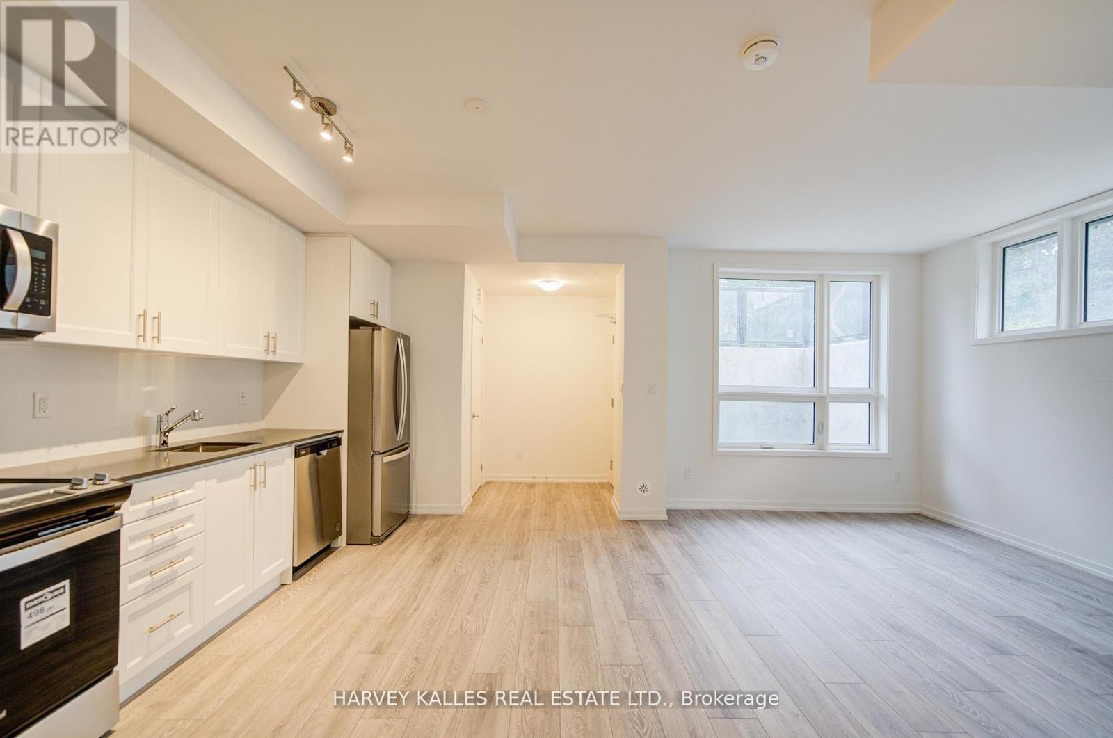 16 - 24 Lytham Green Circle, Newmarket, Ontario  L3Y 0H4 - Photo 14 - N13012826