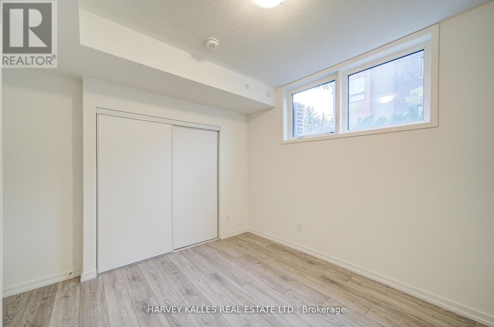 16 - 24 Lytham Green Circle, Newmarket, Ontario  L3Y 0H4 - Photo 16 - N13012826