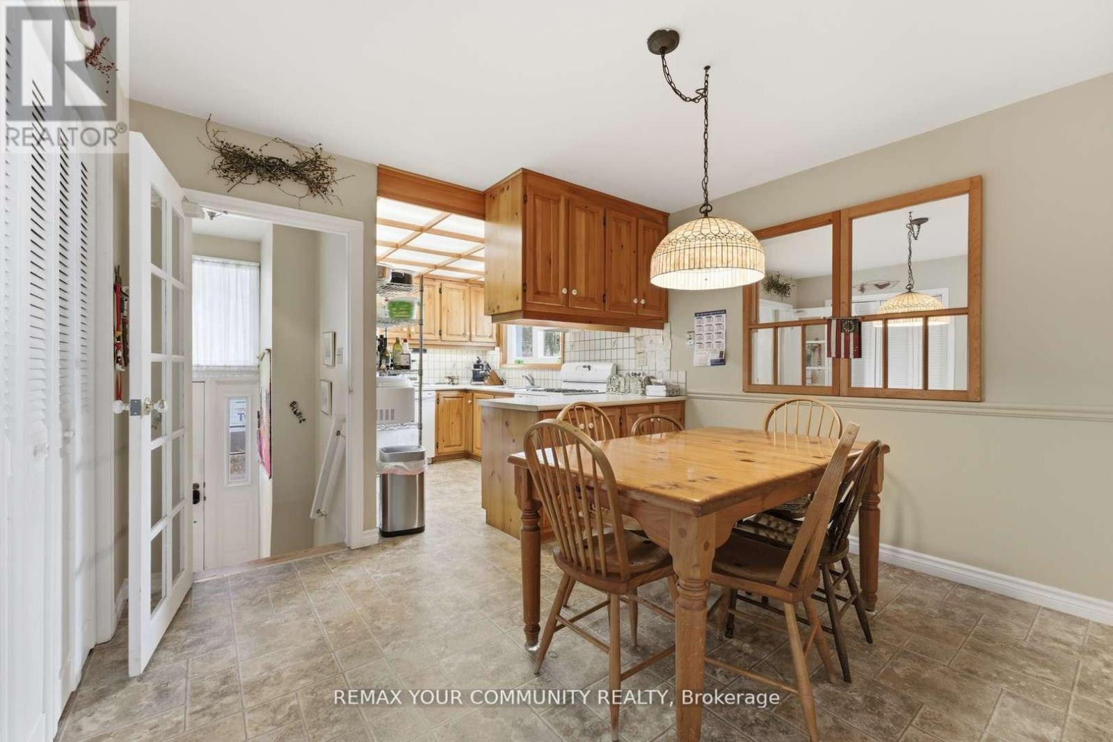 154 Hollingsworth Drive, King, Ontario  L7B 1G8 - Photo 9 - N13012834